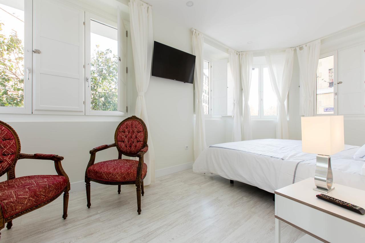Апартаменты Bookinmadrid Com - Cascorro Sq 18 Pax Экстерьер фото