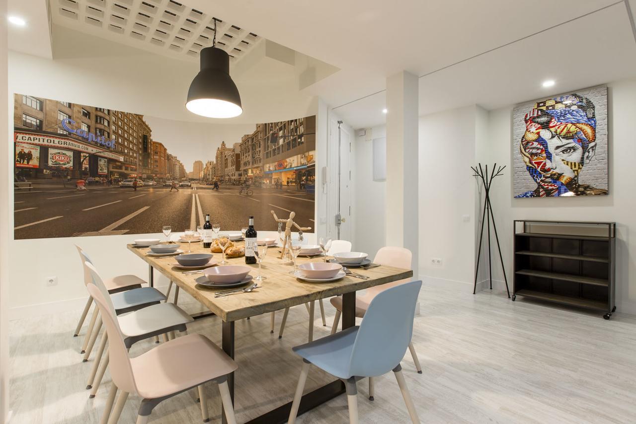Апартаменты Bookinmadrid Com - Cascorro Sq 18 Pax Экстерьер фото