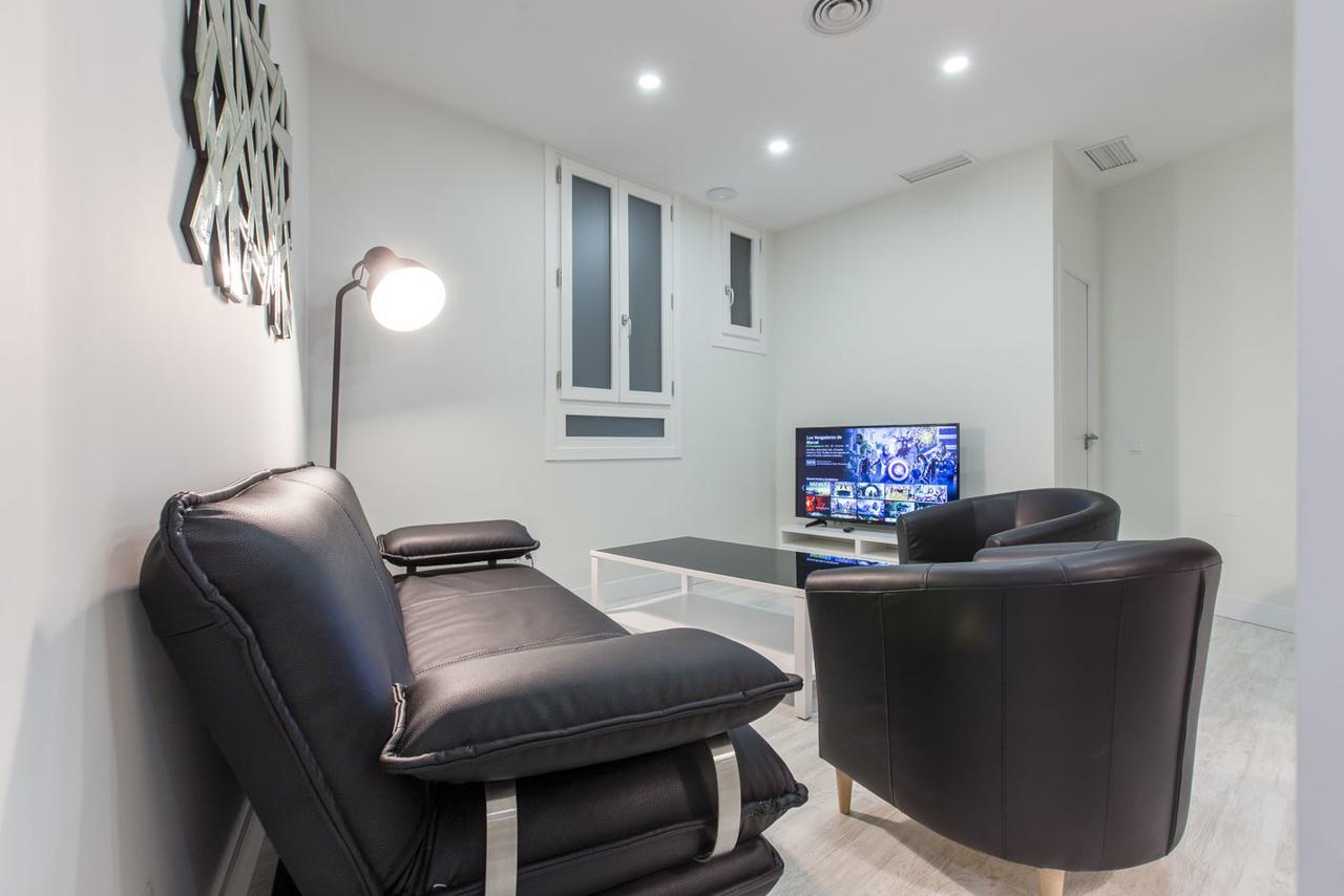 Апартаменты Bookinmadrid Com - Cascorro Sq 18 Pax Экстерьер фото